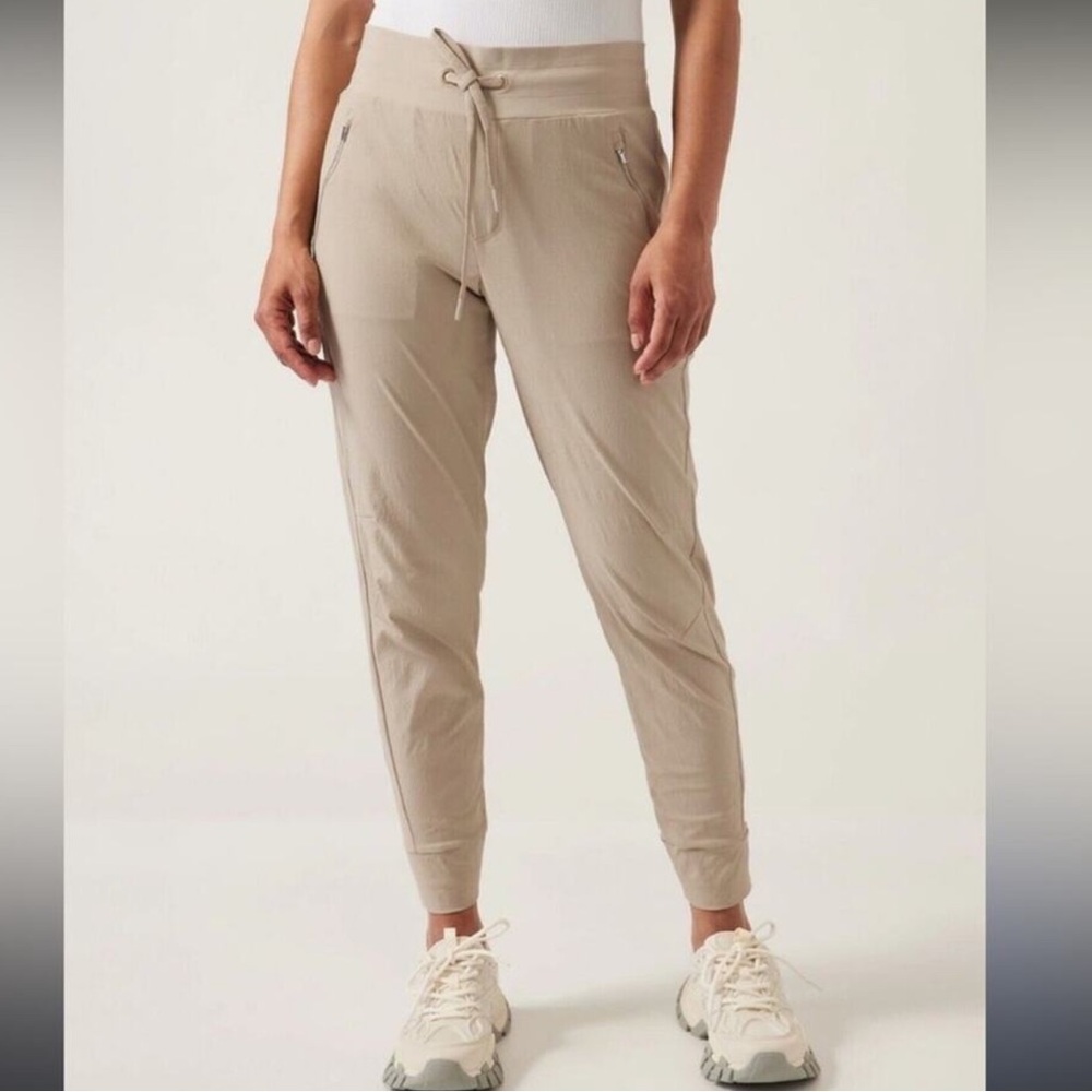Athleta Trekkie North Jogger